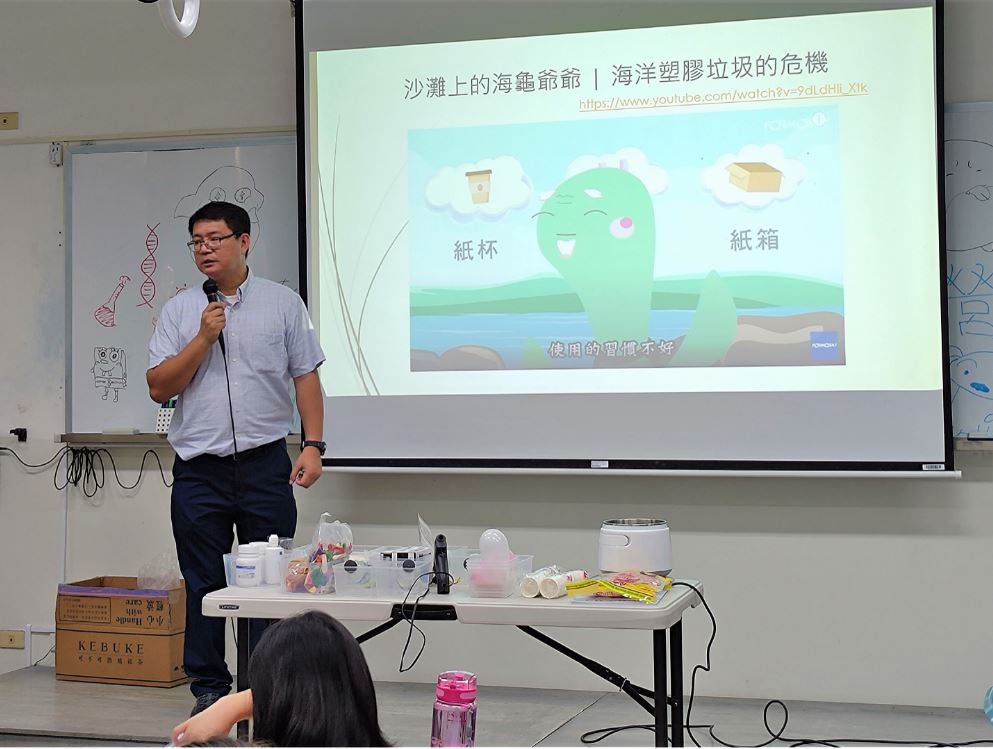 塑膠好兄弟.jpg