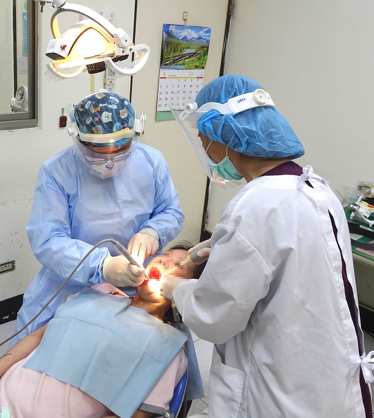 dentist2.jpg