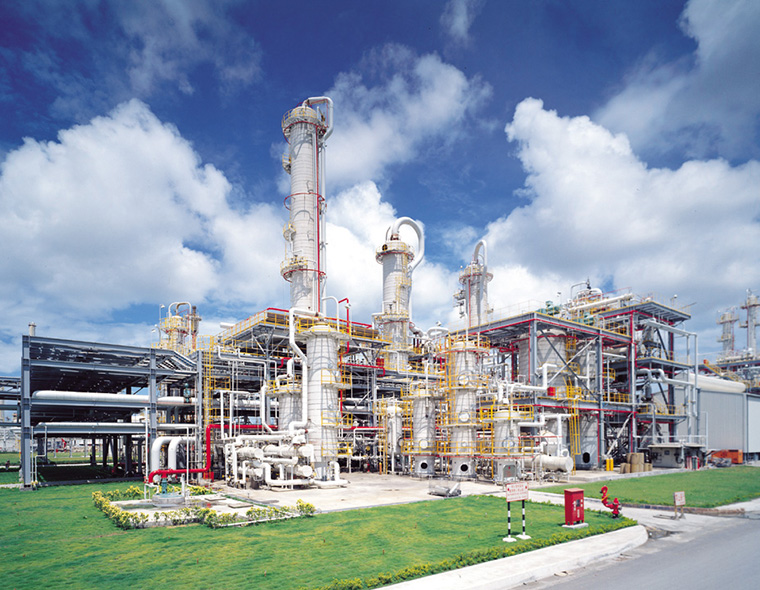 Monitoring employees' exposure to airborne volatile organic compounds (VOCs) in Mailiao Industrial Park